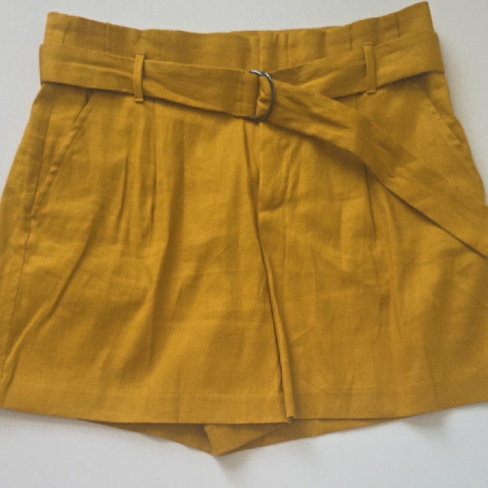 Banana Republic Mustard Yellow Linen Belted Shorts 14 NWOT